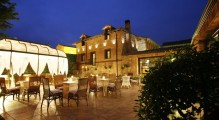 hotel_boutique_real_casona_de_las_amas_la_terrassa_de_nit.jpg