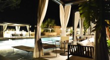 muse_saint_tropez_-_ramatuelle_vista_nocturna_de_la_piscina_de_l_hotel.jpg